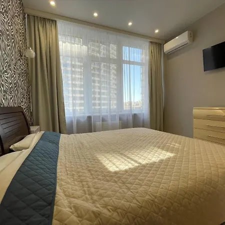 комфортная просторная в аркадии возле моря * Odessa