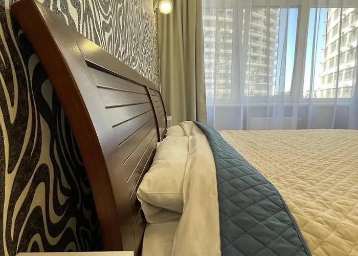 Apartment комфортная просторная в аркадии возле моря *